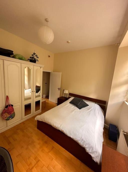 Victorian Flat In Hackney Apartamento